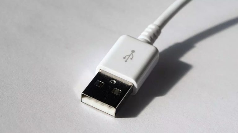 orificio-conector-usb