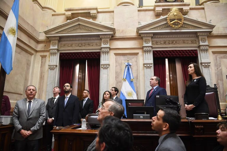 sesion-en-senado-de-homenaje-al-papa-francisco-fotos-comunicacion-senado-WELQAJ6CW5BY7FDMIWTGEKXHX4