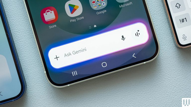 Samsung-Galaxy-S25-Gemini-Reviewer-Photo-SOURCE-Julian-Chokkattu