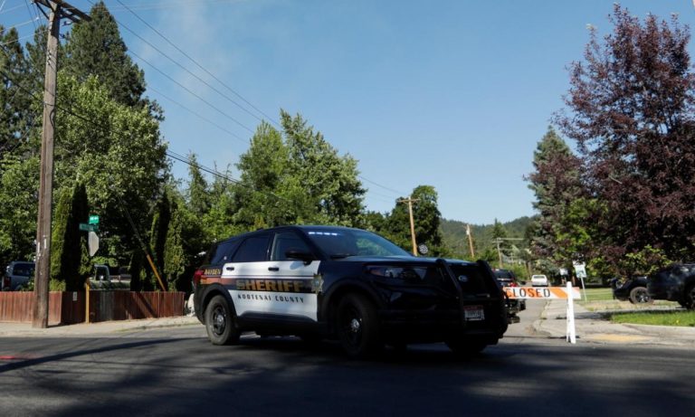 varios-bomberos-atacados-cuando-acudian-a-sofocar-un-incendio-en-las-afueras-de-coeur-d-alene-en-idaho