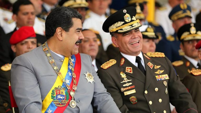 vladimir-padrino-lopez-nicolas-maduro-20190209-640422